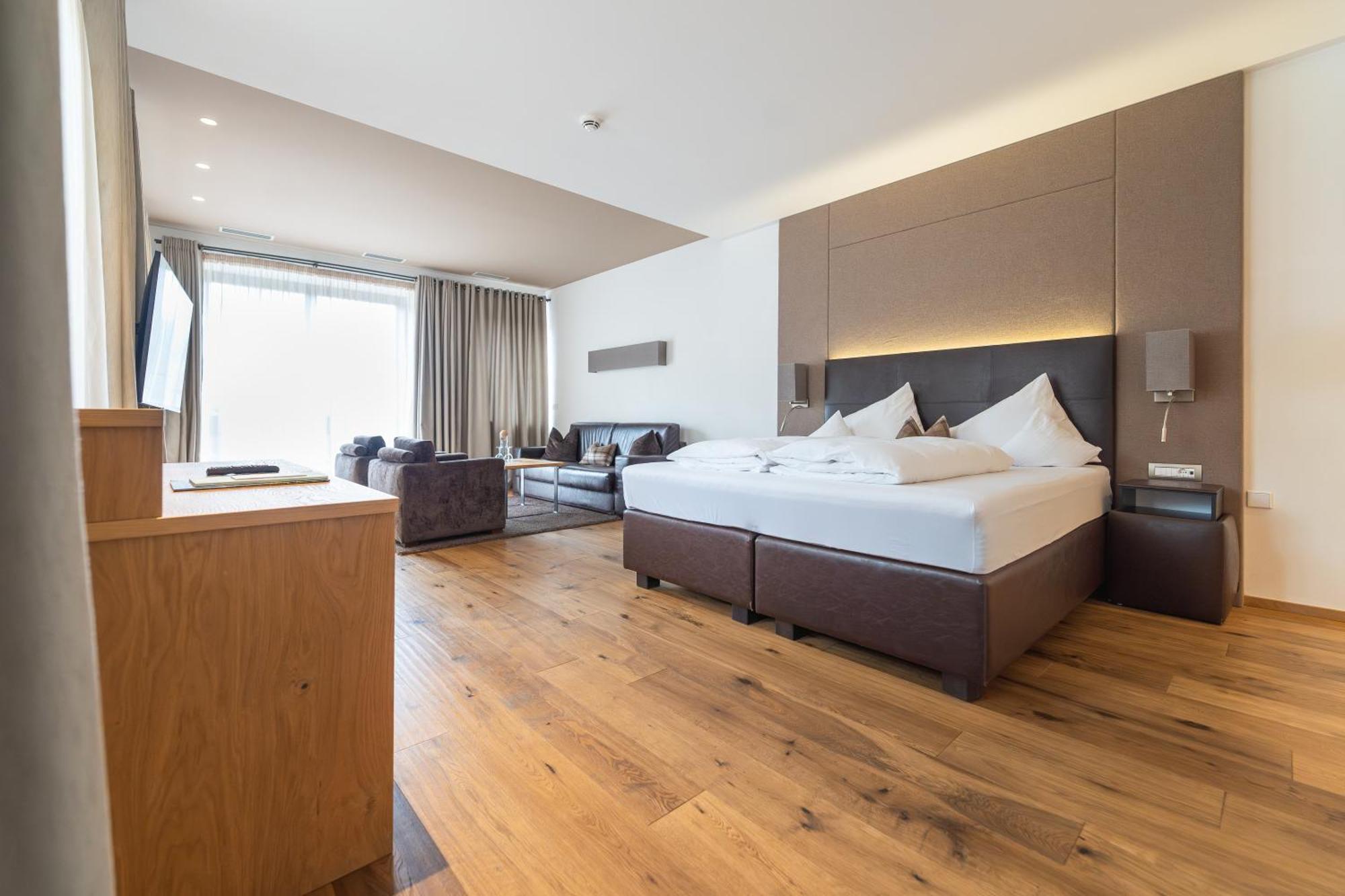 Hotel Schlosswirt เชนนา ภายนอก รูปภาพ